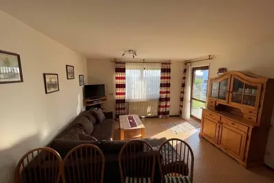 Image de Helle Ferienwohnung für bis zu Vier Personen mit Terrasse