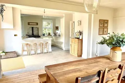 Image de Highview House - Sea Views, Beach, Hot Tub, Full Refurb for Aug 2022!