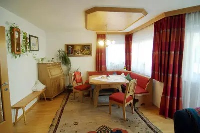 Image de Maison de vacances avec terrasse ensoleillée