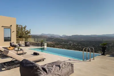 Image de Eforasis Villa Iii, with Heated Spa Whirlpool