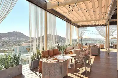 Image de Available Thanksgiving 1 Bedroom Deluxe Ocean View with Kitchenette and Balcony