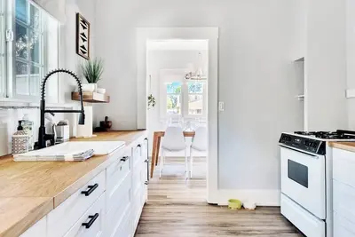 Image de Park St Classic, King Bed, Located in Heart of Paso Robles