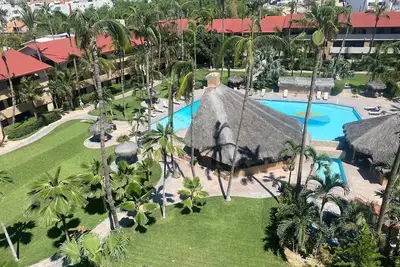 Image de Experience the Best of Cabo San Lucas at Our Luxurious Vacation Rental