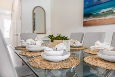 Image de Cozy and Beautiful Townhouse close to Disney and Parks