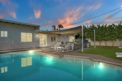 Image de Amazing 4-Bdrm W/Backyard Paradise in Scottsdale!