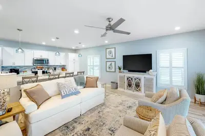 Image de Emerald Escape 4br/4ba Villa, Beach Club, Lost Key Golf & Beach