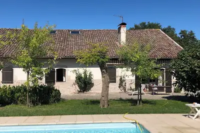 Image de Grande Ferme Landaise Rénovée 15 Pers Bel Extérieur Grande Piscine