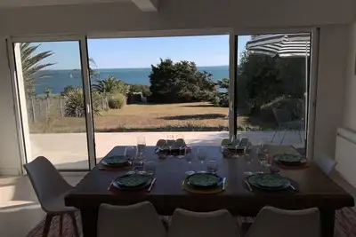 Image de Rare! Maison de vacances en front de mer avec accès direct mer et plage