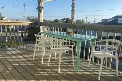Image de Modern Beach Condo Close to Attractions