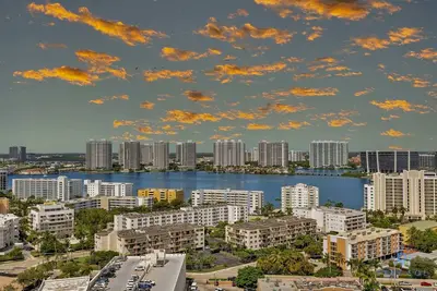 Image de Luxurious Beach Studio| Gym| Balcony