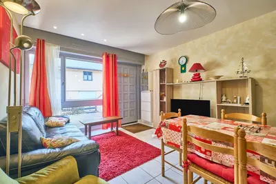 Image de Villa Le koala avec vue sur les montagnes et jardin. Animaux admis