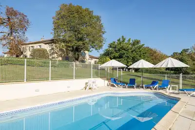 Image de Entre Ciel et Feuillage - Gîte avec Piscine Privative