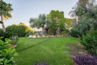 Image de Maison de vacances Tenuta del Normanno avec jardin, bain à remous et Wi-Fi