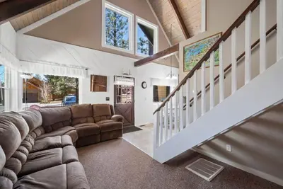 Image de Sleepy Hollow Cabin, Family friendly! great area!