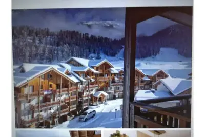 Image de T2 les Orres 1800 : pied des pistes avec piscine