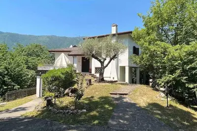 Image de The House on the Hill