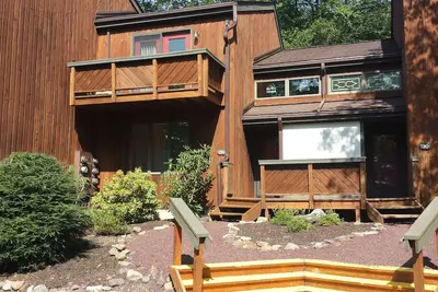 Image de Summer Getaway at the Lake! Beach & Pool included!