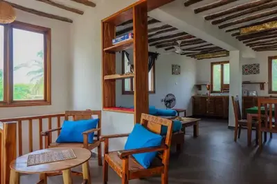 Kimurimuri – Secluded Private Beach Property with Authentic Charm