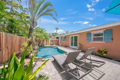 Image de On Turtle Time - Beach Cottage w/ Heated Pool & Close to the Sand