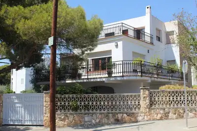 Image de Villa Els Pins de la Galera, 12 personnes, très proche plage, animaux acceptés