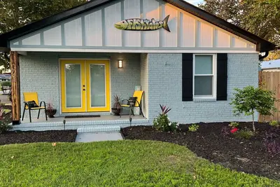 Image de Newly renovated Beach House on Carolina Beach, Pet Friendly with Boat Parking!
