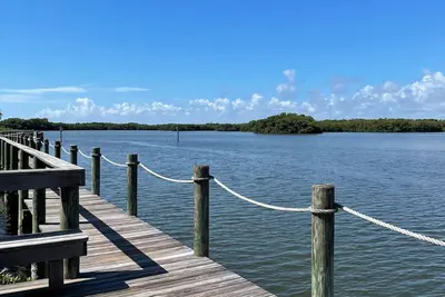 Image de River Access, Pool, and Walking Distance to Beach! Beautifully Furnished!