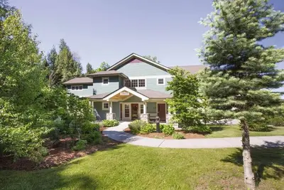 Image de Wyndham Smugglers' Notch | 2br\/2ba King Bed Suite