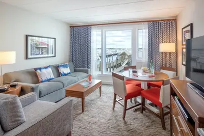 Image de Wyndham Inn on the Harbor | 1br/1ba Queen Suite