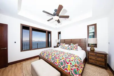 Image de Beautiful ocean view condo, Infinity Pool, Breakfast included