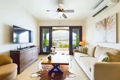 Image de Beautiful ocean view condo Infinity Pool, Breakfast included