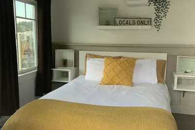 Image de Cowibbean Cottage Uniquely situated over the ocean