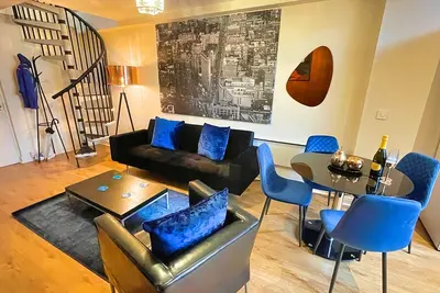 Image de Centrally Located Loft Apartment