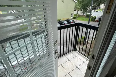 Image de Beautiful Town House Near The Parks! And Downtown!