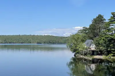 Image de Waverley Guest House - a few feet from the lake!