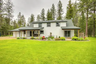 Image de 10 Mi to Silverwood: Secluded Getaway!