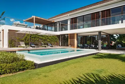 Image de Aqua Verde | Beach Front - Located in Stunning Grace Bay with Private Pool