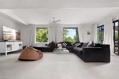 Image de Uralla | Lovely house with pool