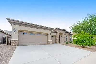 Image de South Mountain-view home with private pool & Ping-Pong - near hiking trails