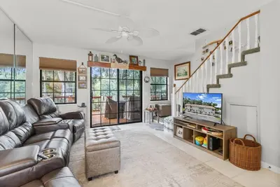 Image de Riverfront Condo with View & Access to Rainbow River & Withlacoochee River