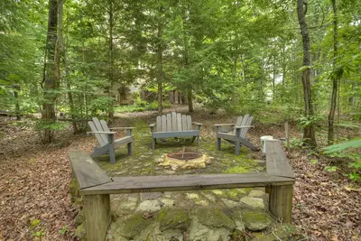 Image de Relax by the firepit! - Southern Living Cottage