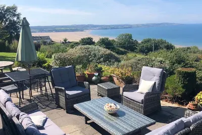 Image de Tan Y Bryn - a sea view that sleeps 10 guests in 5 bedrooms
