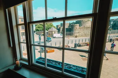 Image de Castle View -  a coastal that sleeps 2 guests  in 1 bedroom