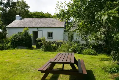 Image de Tyn Llan - a dog that sleeps 4 guests in 2 bedrooms