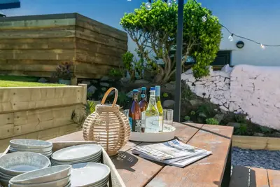 Image de Treforris - a coastal that sleeps 8 guests in 4 bedrooms