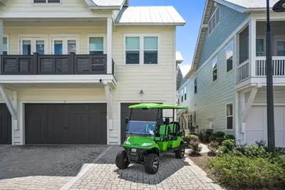 Image de Prominence on 30a Salty Escape - Dog Friendly, 2 Pools, Golf Cart, 4 Bikes 2025