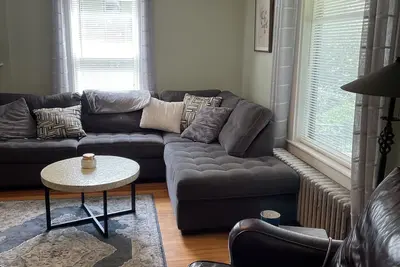 Image de Comfortable farmhouse in South Amherst