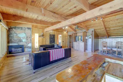 Image de Spacious Pinedale Home w/ Mountain Range View