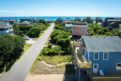 Image de Great Location! Steps to Beach, Pool, Hot Tub