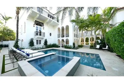 Image de Secluded Ocean View Coastal Estate