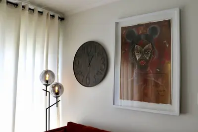 Image de The Red Portrait @ Caldswald